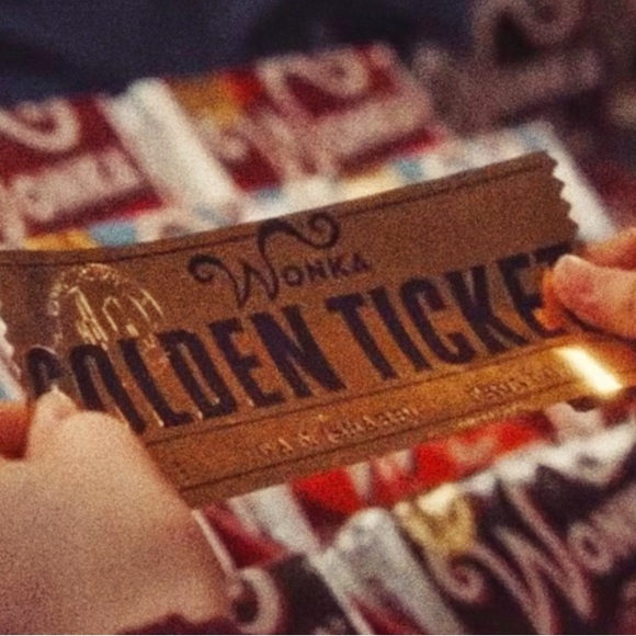 Golden Ticket Enamel Pin - Charlie and the Chocolate Factory - Picture 2 of 4